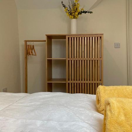 Spire Entire Attic Apartment No Kitchen Dublin Bagian luar foto