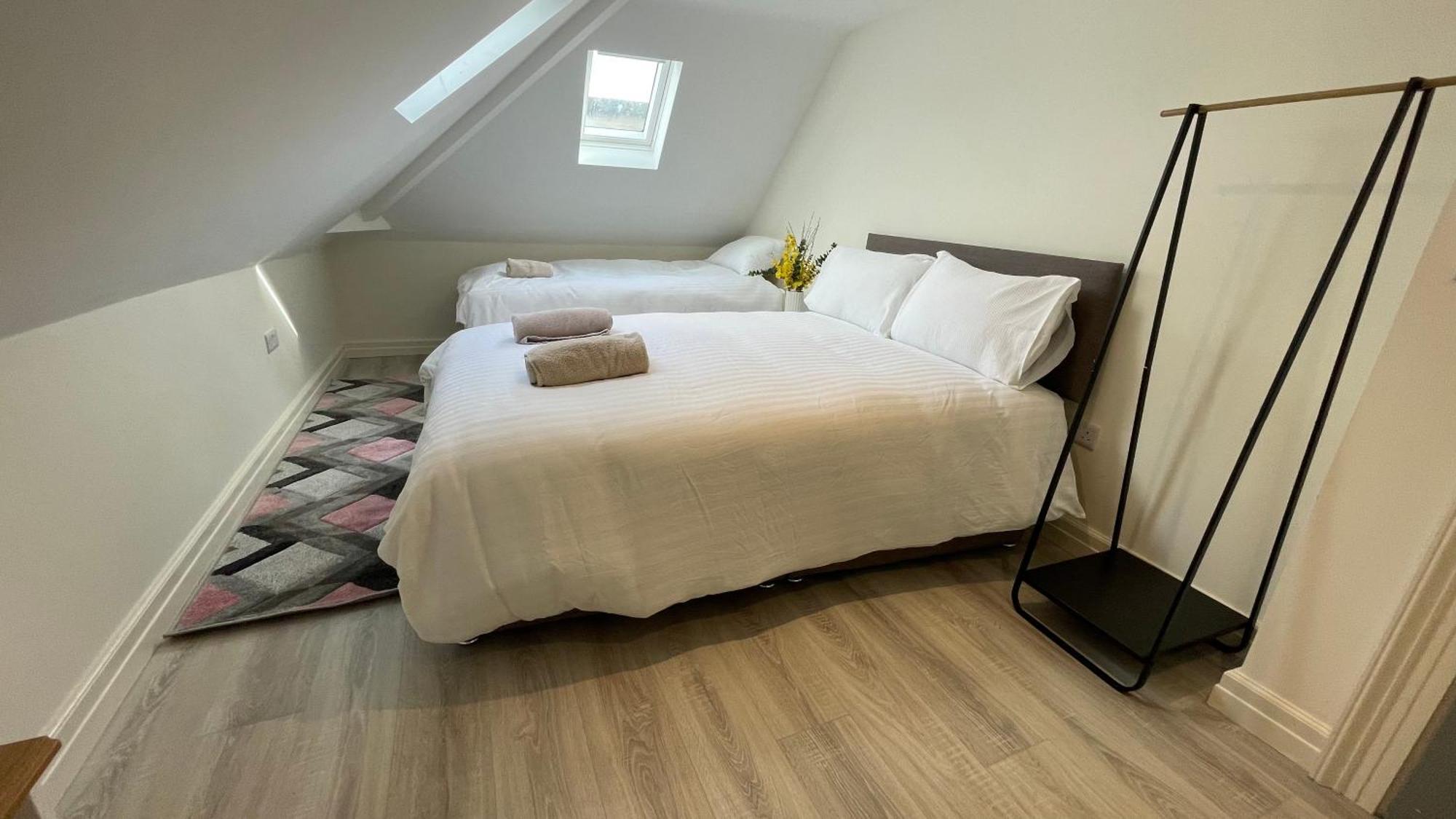 Spire Entire Attic Apartment No Kitchen Dublin Bagian luar foto