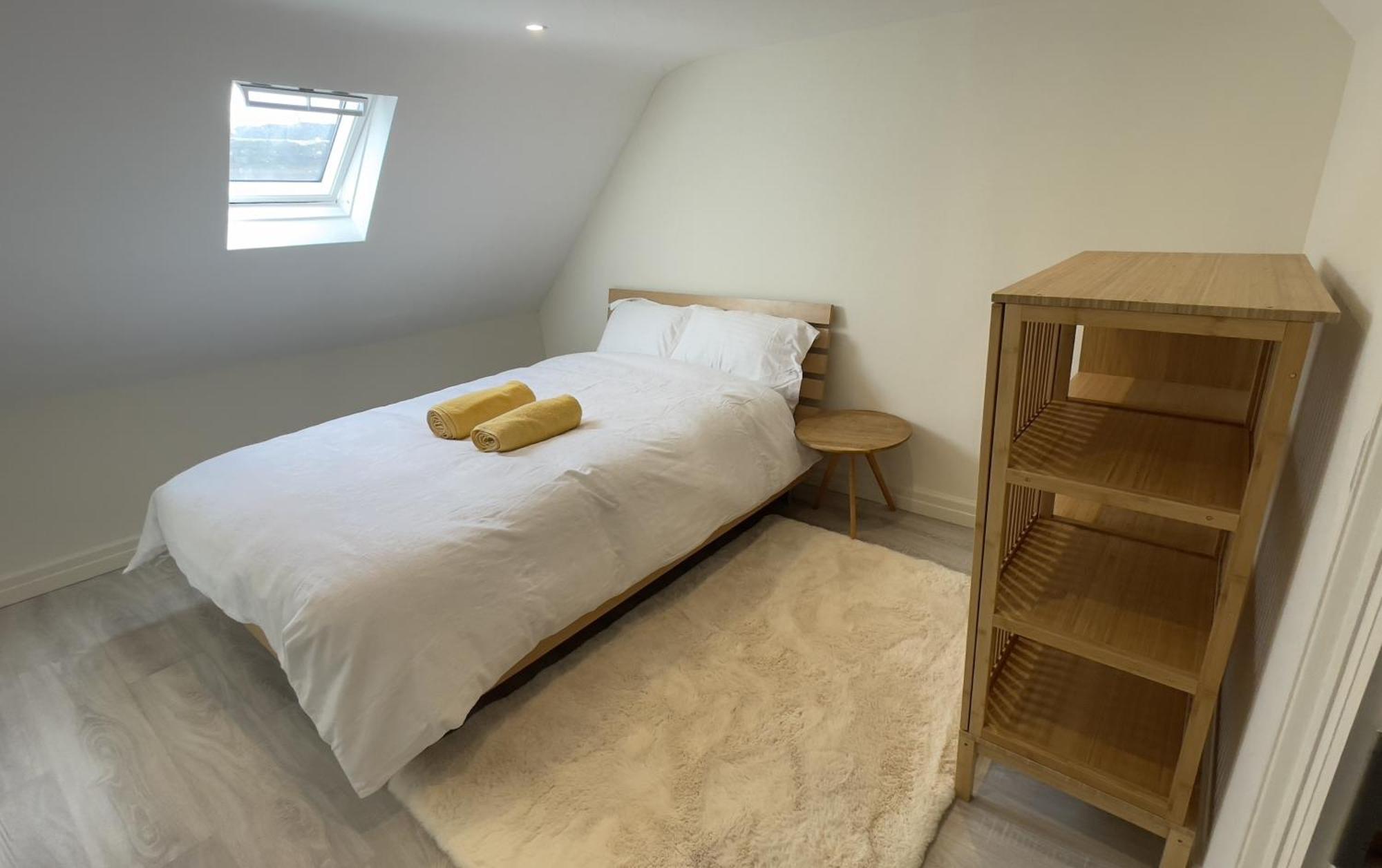 Spire Entire Attic Apartment No Kitchen Dublin Bagian luar foto